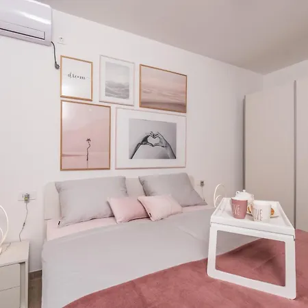 Modern Matuzzi By Istrabook 빌라