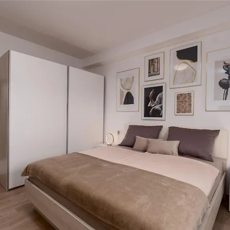 וילה Modern Matuzzi By Istrabook *