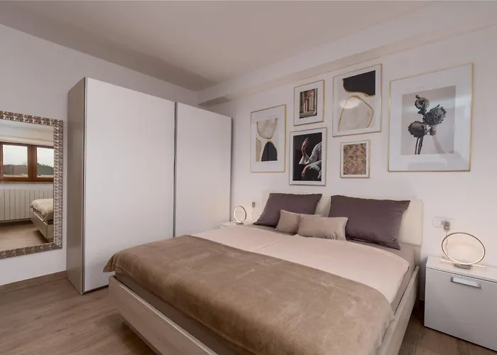 Villa Modern Matuzzi By Istrabook *