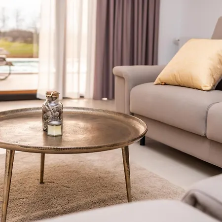 Villa Modern Matuzzi By Istrabook