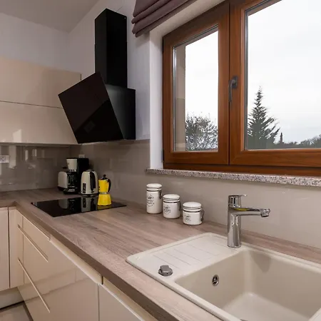 Villa Modern Matuzzi By Istrabook *