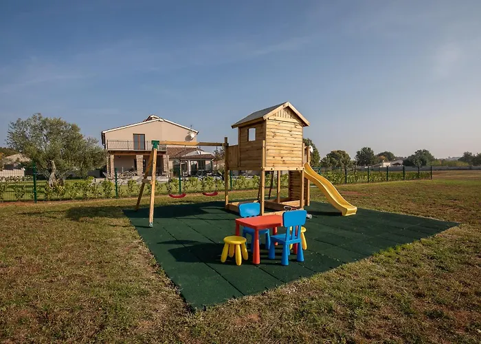 Modern Matuzzi By Istrabook * Loborika