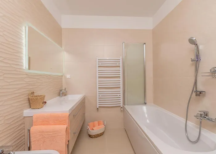 Modern Matuzzi By Istrabook Villa Loborika